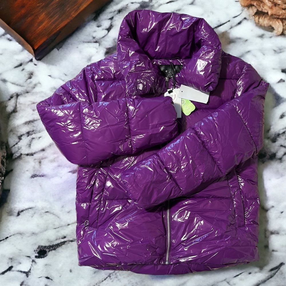 NOIZE Goldie Short Puffer Jacket in Grape - Picture 2 of 16